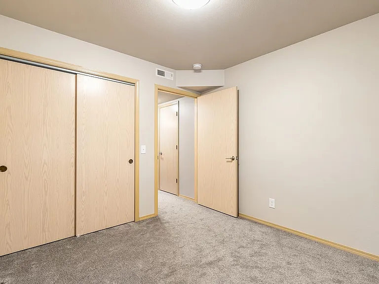 Parkview Apartments Your Next Home Awaits! — Photo 27