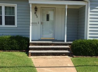 211 E 1st St, Hominy, OK 74035