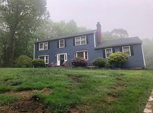 14 Sleepy Hollow Dr, Monroe, CT 06468