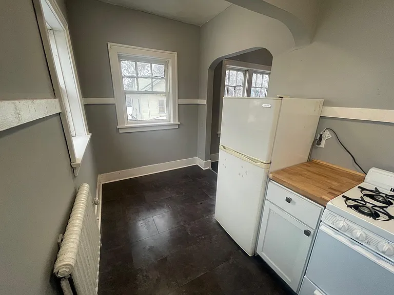 237 Field St #9 — Photo 3