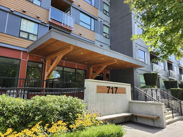 717 Breslay St #503, Coquitlam, BC V3J 0J3