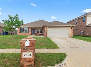 2804 Thompson Farm Ln, Yukon, OK 73099