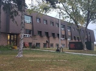 260 Academy St #206, Loyalist, ON K0H 1G0