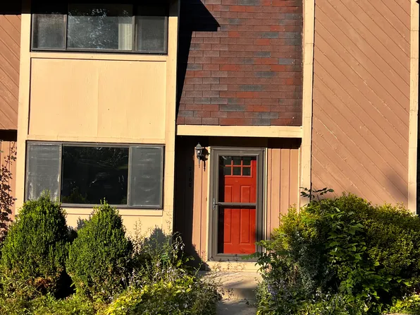 3106 Laurel Ridge Cir, Bridgeville, PA 15017