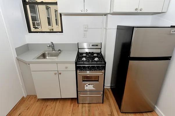 Rented by Aether Property Group | media 23