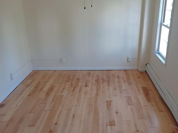 2nd image of 15 White St #15