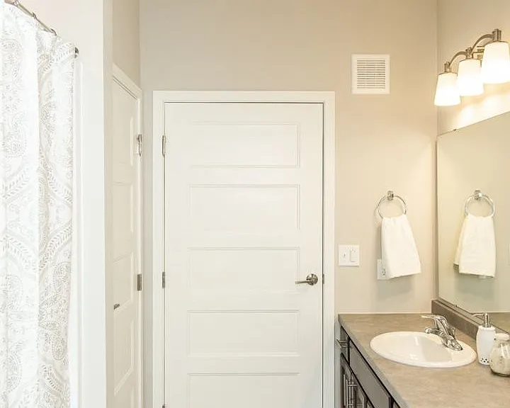 Dwell at Lakewood Apartments — Photo 29