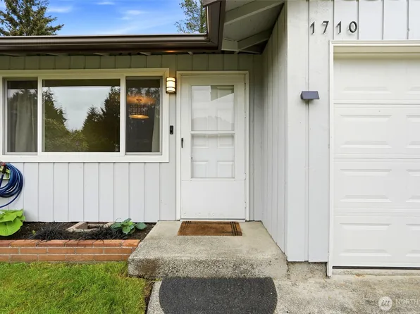1710 7th Avenue SE, Puyallup, WA 98372