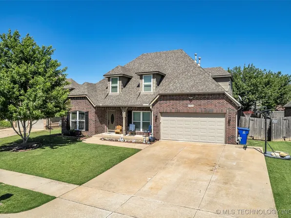 2405 S 13th St, Broken Arrow, OK 74012