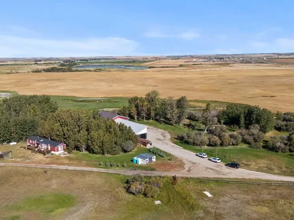 244082 E Highway 817 N, Wheatland County, AB T1P 0H8