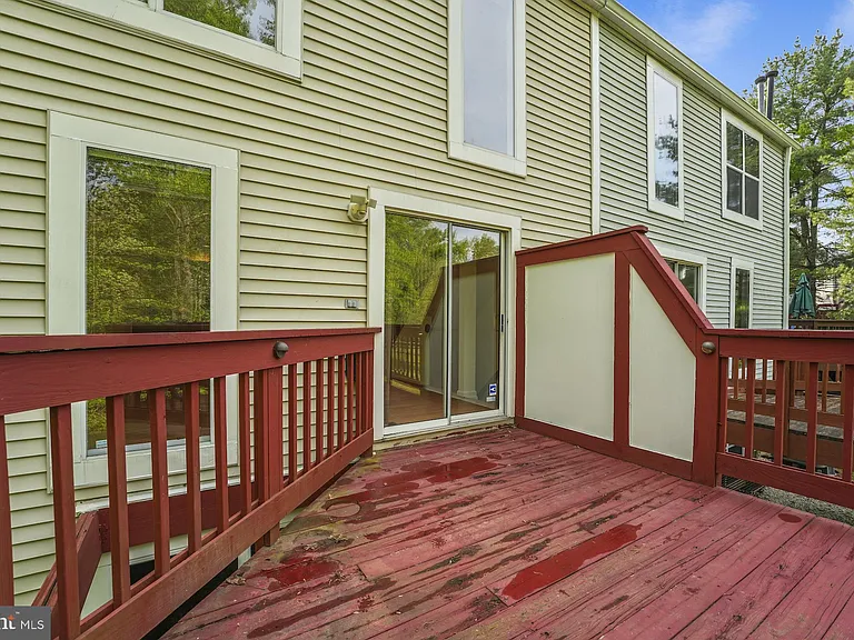 249 Sycamore Ridge Rd — Photo 32