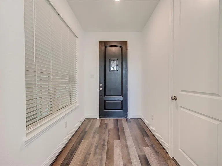 1415 Adell Rose Ln — Photo 13