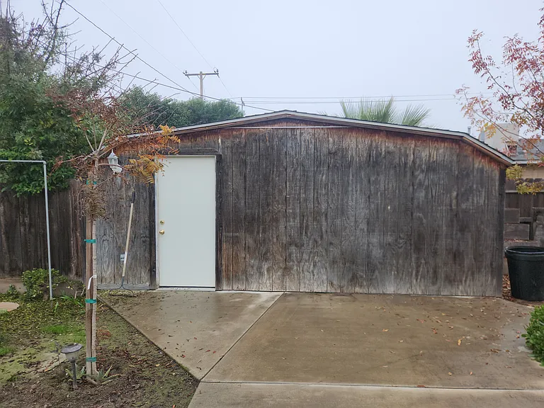 Storage shed