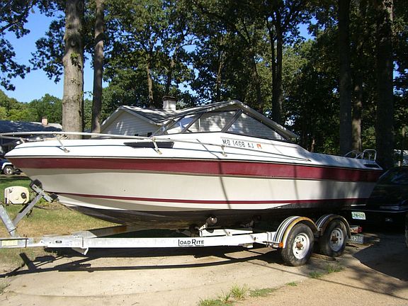 BOAT CONVEYS!
