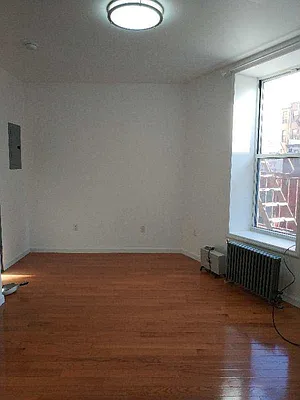 Rented by Century 21 New Golden Age Realty | media 16