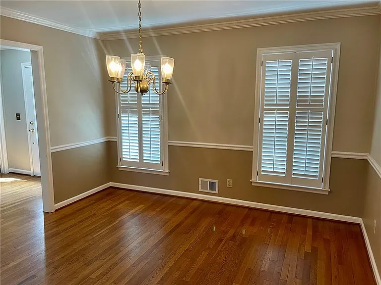 119 Woodlawn Dr NE — Photo 33