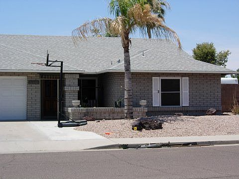 COVERED FRONT PORCH WITH SECURITY DOOR-DOUBLE RV GATES