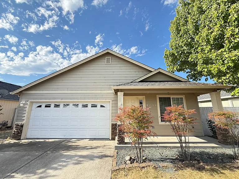 8276 Kestrel Way — Photo 1