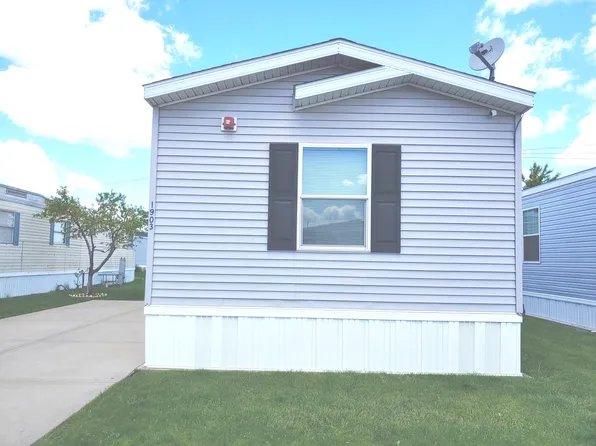 8800 S Harlem Ave Trailer 1903, Bridgeview, IL 60455