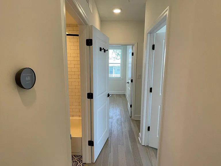 75 Florida Ave NW #4 — Photo 14