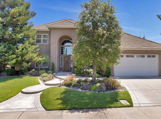 20 Evergreen Dr, Lodi, CA 95242
