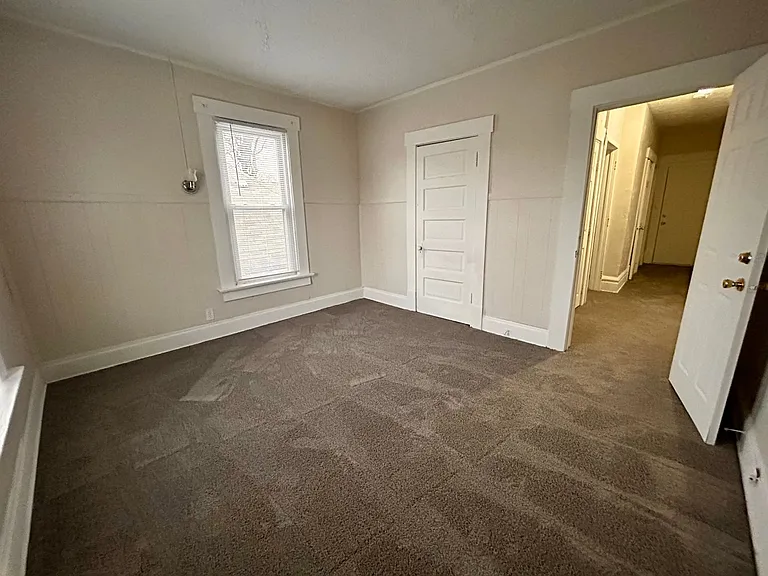 68 E Patterson Ave — Photo 18