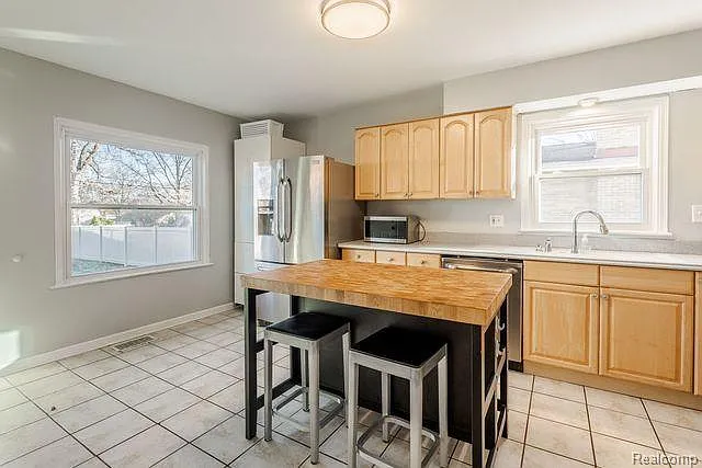 3126 Shenandoah Dr — Photo 8