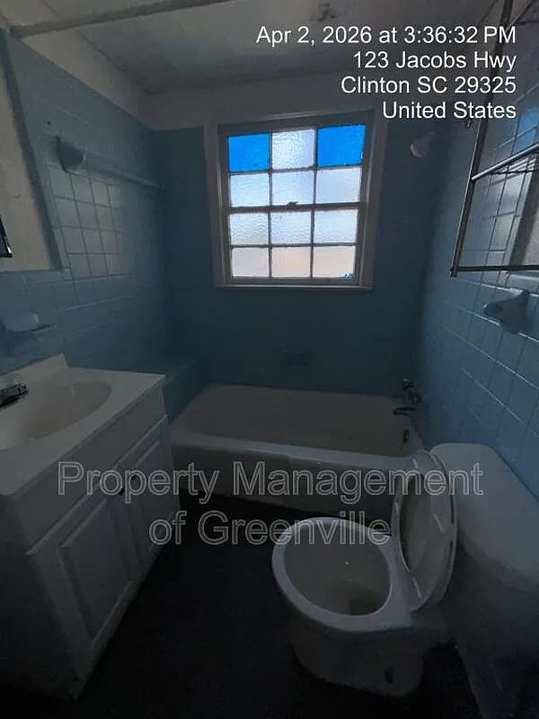 Building Photo - 123 Jacobs Hwy #A