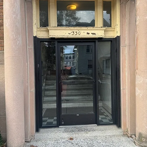 330 Salem St #5 — Photo 24