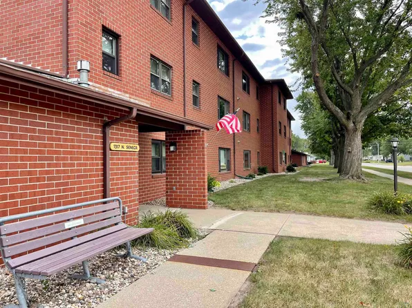 1317 Seneca St APT 303, Storm Lake, IA 50588