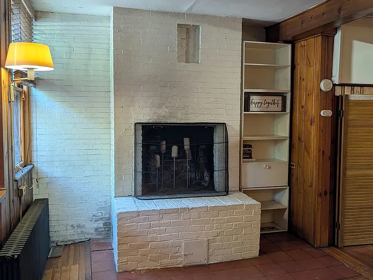 127 Bay State Road — Photo 7