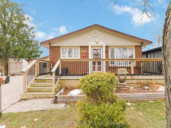 72 Metcalfe Cres, London, ON N6E 1H9