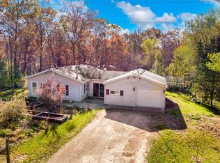 W7179 N Oakwood Cir, Neshkoro, WI 54960