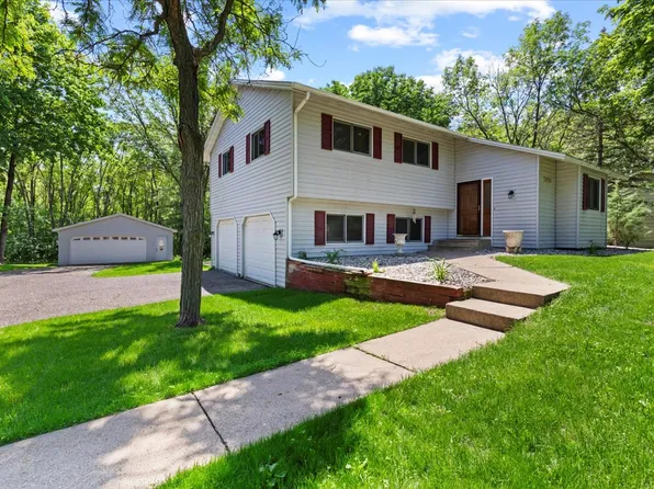7668 Superior Ter, Eden Prairie, MN 55344
