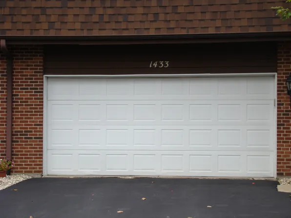 1433 Woodhollow Dr, Flossmoor, IL 60422