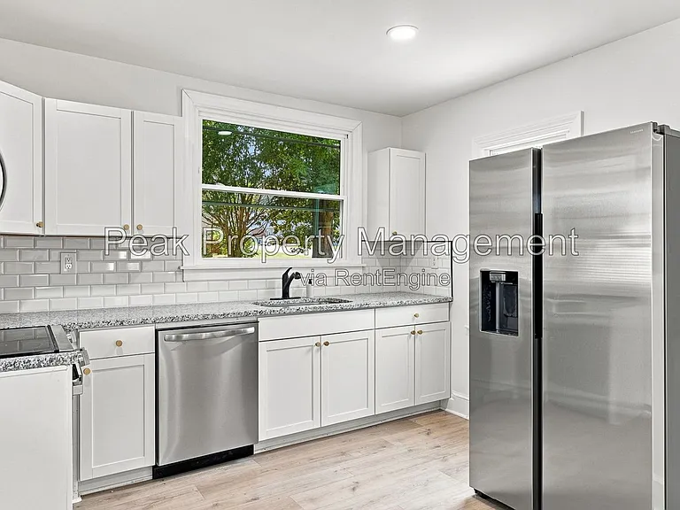 2958 Winston Churchill Dr — Photo 8