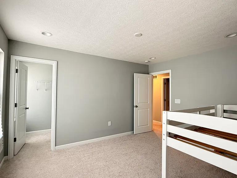 8833 Ingraham Ln — Photo 30