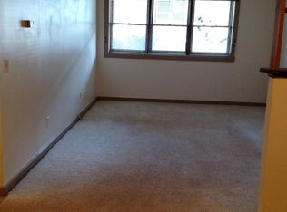 160 West Rd, Pleasant Valley, NY 12569