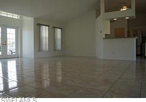 4th image of 142 SE 18th Ter