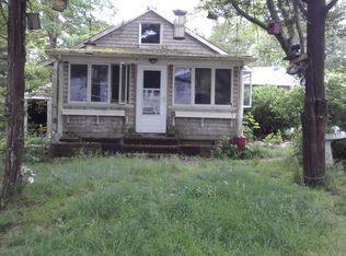 101 Strawberry Hill Rd, Centerville, MA 02632