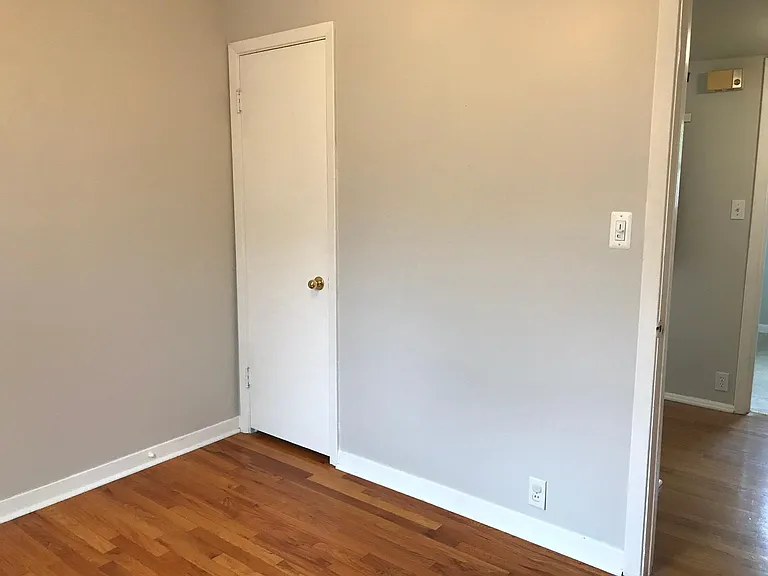 6515 W 72nd St — Photo 13
