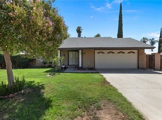 2464 Peppertree Ln, Riverside, CA 92506