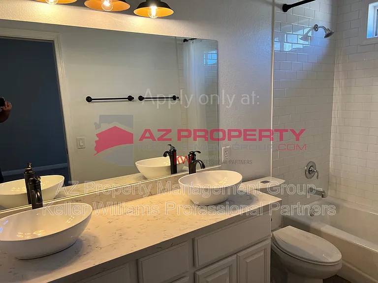 7732 W Ocotillo Rd — Photo 16