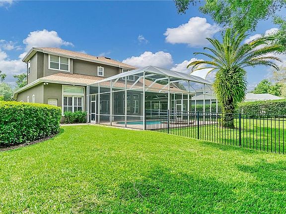 4th image of 650 Richmond Close