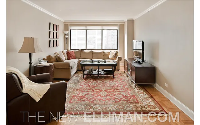Sold by Douglas Elliman | media 14