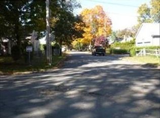 167 Lang St, Springfield, MA 01104