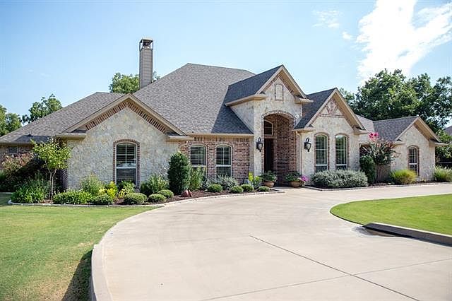 1st image of 5706 Medinah Dr