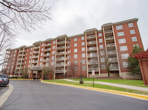 8300 Callie Ave #314, Morton Grove, IL 60053