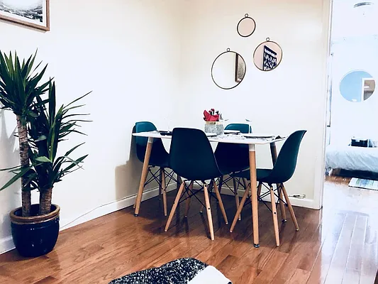 Rented by Nooklyn NYC LLC | media 36