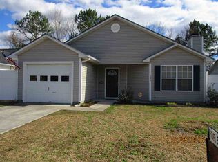 2046 W Windgate Ct, Jacksonville, NC 28546